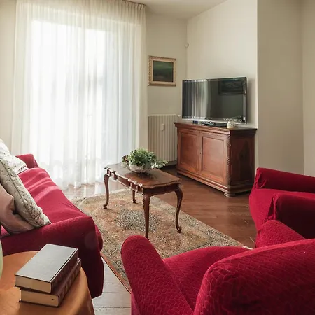 Dalla Cami Apartment *